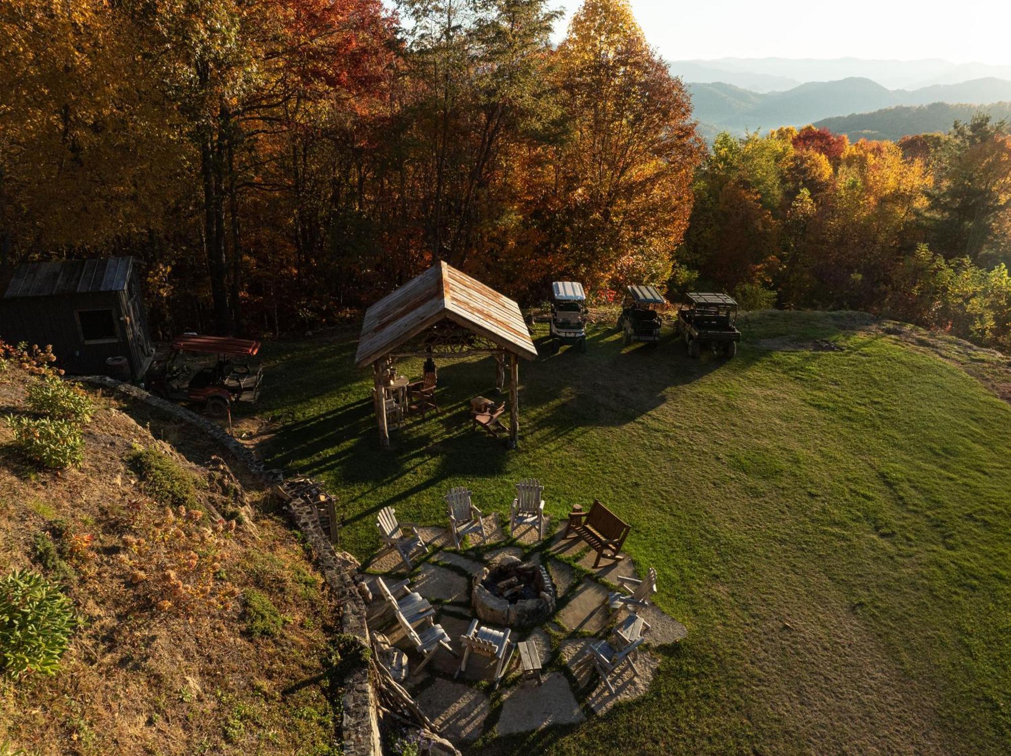 Elk & Embers Mountain Hideaway Hotel Waynesville Ngoại thất bức ảnh